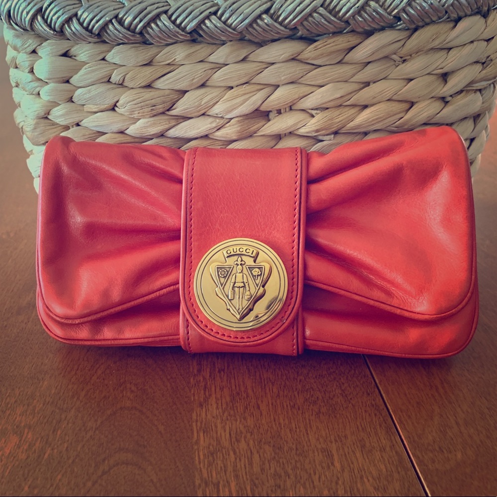 Gucci Hysteria Clutch! Like new condition